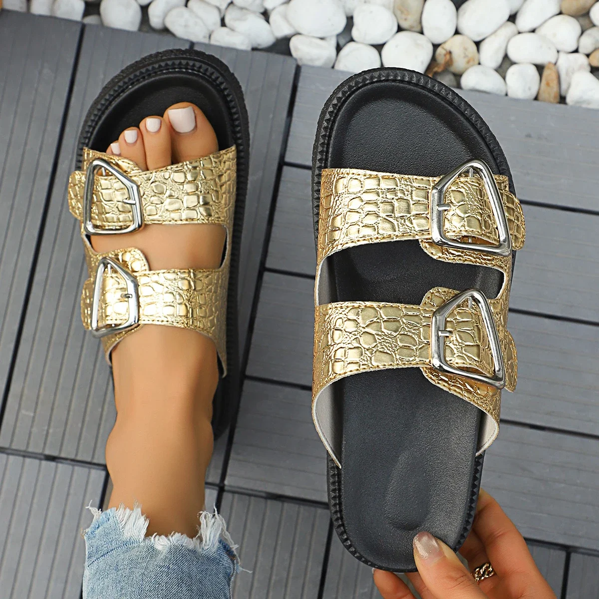 Woman Slippers 2025 New Buckle Strap Slippers Woman Soft Cork Thong Sandals Brand Designer Comfort Beach Shoes Home Slides Women
Woman Slippers 2025 New Buckle Strap Slippers Woman Soft Cork Thong Sandals Brand Designer Comfort Beach Shoes Home Slides Women