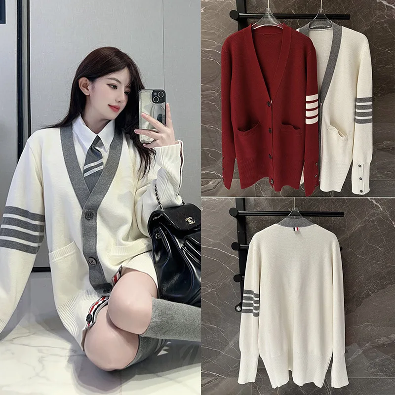 High Quality Preppy Style Fall Winter Knit Women's Coat Large Pocket Loose V-neck Sweater Single Breasted Casual Cardigan Jacket
High Quality Preppy Style Fall Winter Knit Women's Coat Large Pocket Loose V-neck Sweater Single Breasted Casual Cardigan Jacket