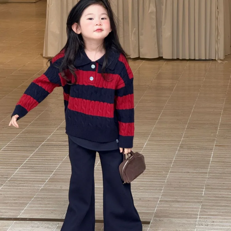 Осень-зима 2025 г., хлопковая детская одежда для девочек, полосатый свитер с воротником-поло, джемпер с длинными рукавами, пуловер, теплый топ для детей от 3 до 10 лет
Осень-зима 2025 г., хлопковая детская одежда для девочек, полосатый свитер с воротником-поло, джемпер с длинными рукавами, пуловер, теплый топ для детей от 3 до 10 лет