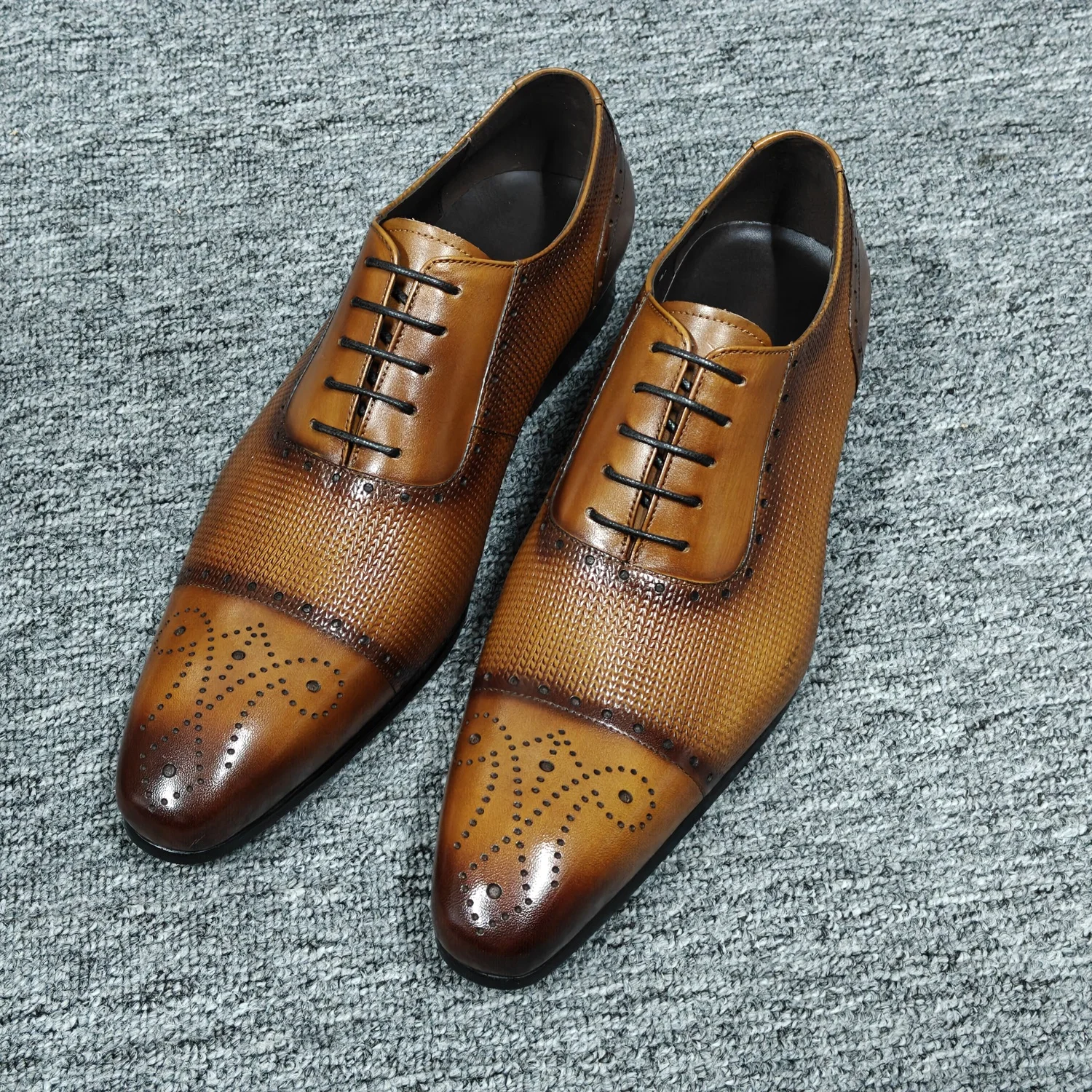 High Grade Trendy Genuine Shoes For Business Office Formal Leather Shoes Men Italian Handmade Men's Dress Shoes & Oxford Shoes
High Grade Trendy Genuine Shoes For Business Office Formal Leather Shoes Men Italian Handmade Men's Dress Shoes & Oxford Shoes