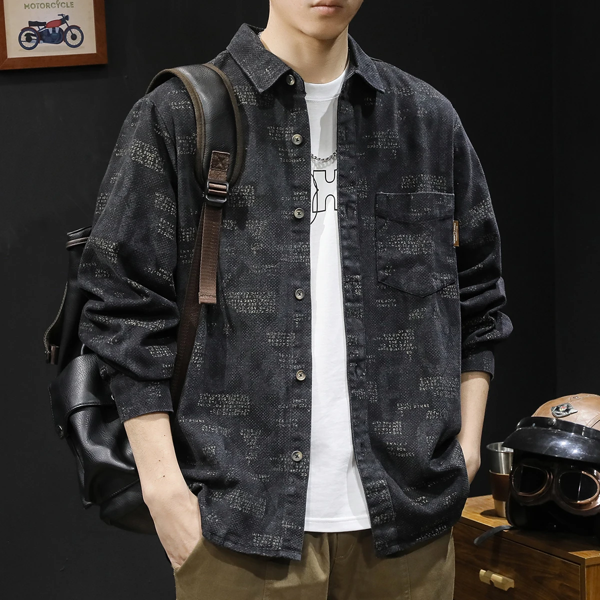 Spring 2024 Men's Long Sleeve Casual Japanese Style Shirt Large Size Jacket Top PU Leather Velvet Fabric Non-fading Resistant
Spring 2024 Men's Long Sleeve Casual Japanese Style Shirt Large Size Jacket Top PU Leather Velvet Fabric Non-fading Resistant