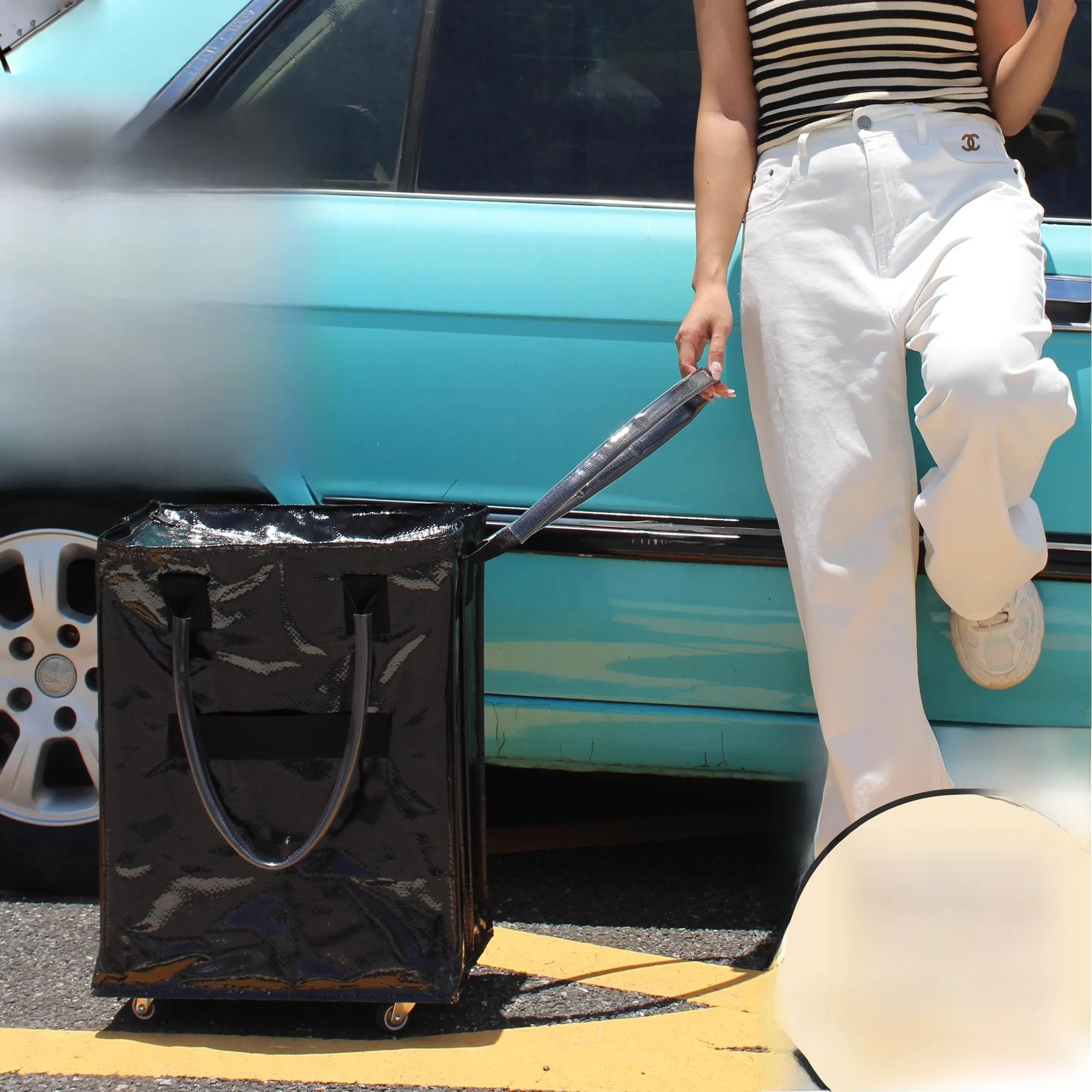 Large Capaci Domestic HULKEN op Bag with Wheels Foldable Lage Coverable Carry-On Bag for Air Travel Storage
Large Capaci Domestic HULKEN op Bag with Wheels Foldable Lage Coverable Carry-On Bag for Air Travel Storage