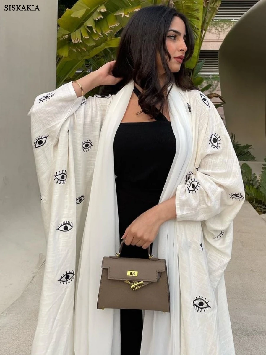 Siskakia New Dubai Embroidered Open Abaya Batwing Morocco Sleeve Cardigan Abayas For Muslim Women
Siskakia New Dubai Embroidered Open Abaya Batwing Morocco Sleeve Cardigan Abayas For Muslim Women