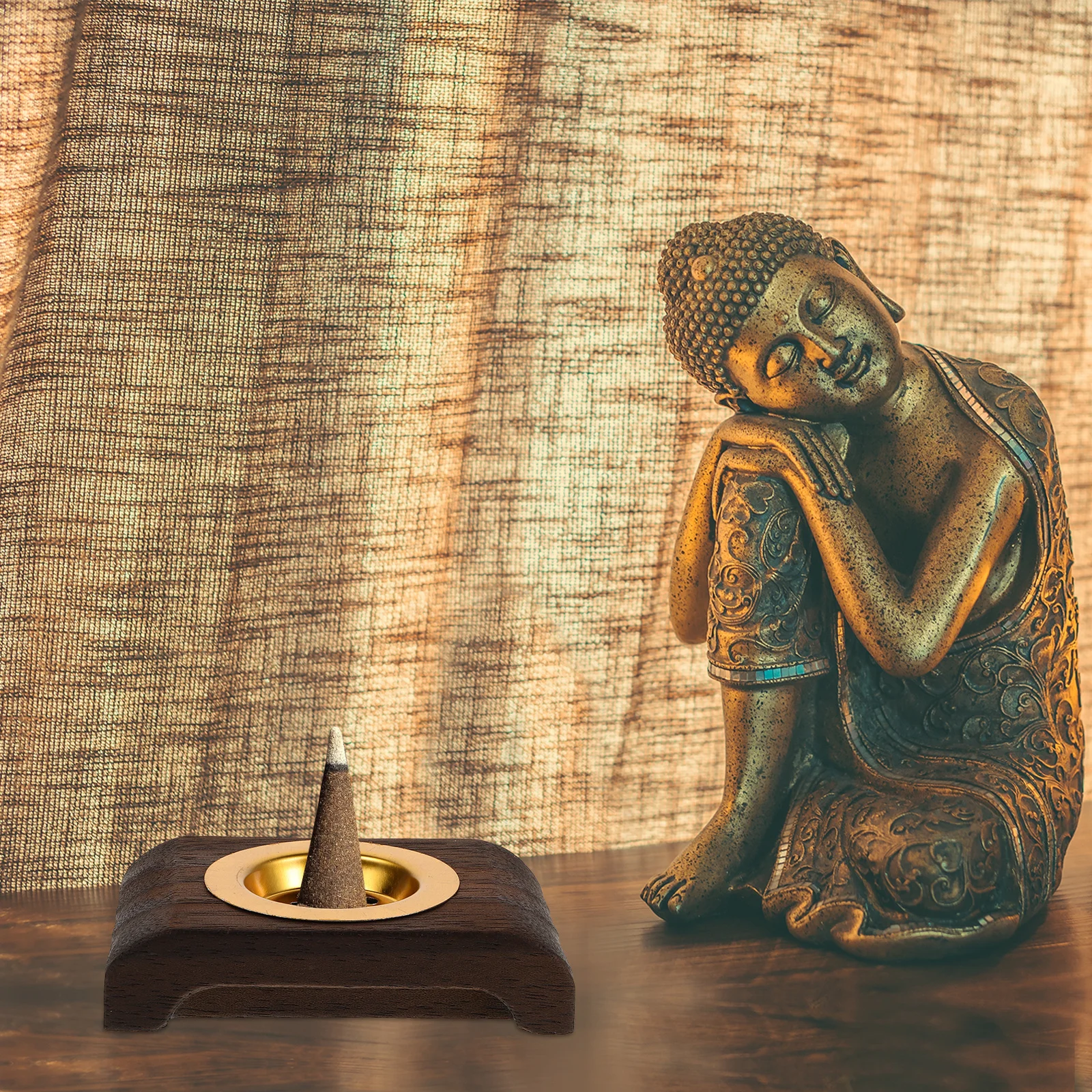 Wooden Incense Burner Mini Compact Natural Wood Aromatic Holder For Bukhoor Charcoal Resin Burning Meditation Decorative
Wooden Incense Burner Mini Compact Natural Wood Aromatic Holder For Bukhoor Charcoal Resin Burning Meditation Decorative