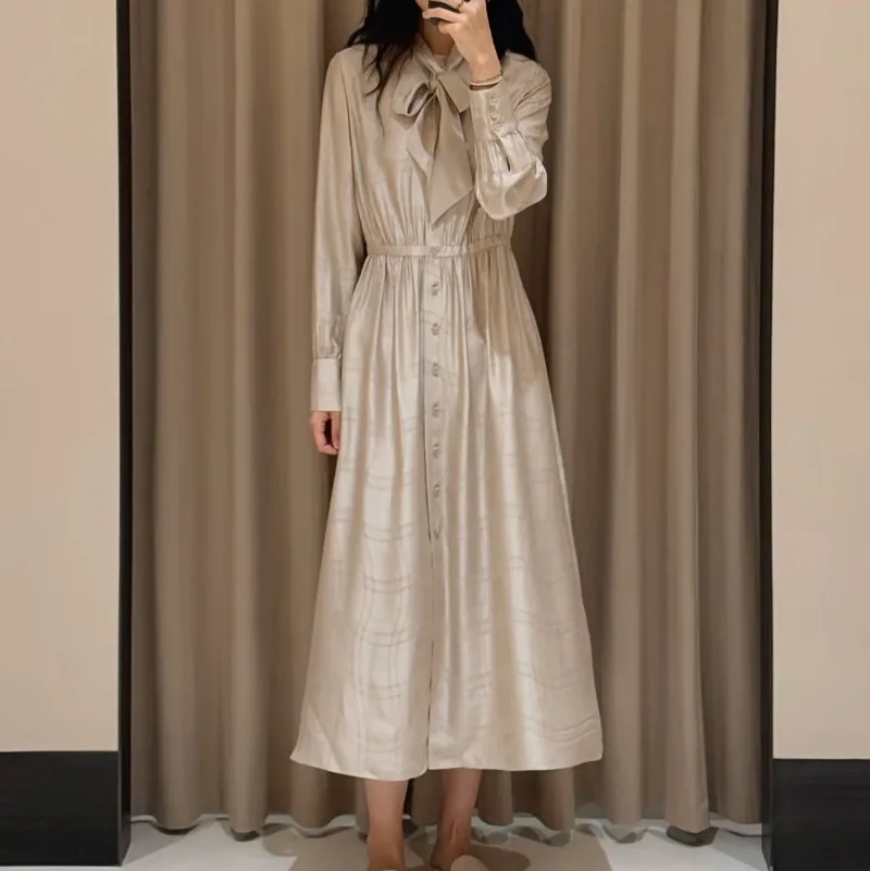 Withered Spring And Summer New Elegant Jacquard Mulberry Satin Silk Ribbon Temperament Long Dress
Withered Spring And Summer New Elegant Jacquard Mulberry Satin Silk Ribbon Temperament Long Dress