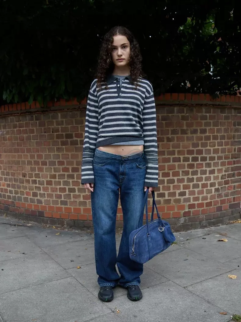 Retro Striped Long Sve Knitted Woolen Pullover for Women Soft Warm Loose Fit Daily Wear Spring Autumn Classic Sle
Retro Striped Long Sve Knitted Woolen Pullover for Women Soft Warm Loose Fit Daily Wear Spring Autumn Classic Sle