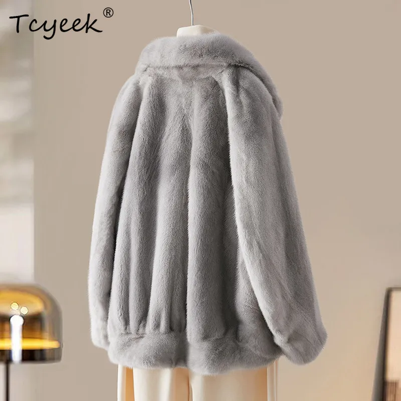 Tcyeek Natural Whole Mink Fur Coat Women Winter Clothes Real Female Mink Warm Womens Coats Short Style Fashion Пальто Женское
Tcyeek Natural Whole Mink Fur Coat Women Winter Clothes Real Female Mink Warm Womens Coats Short Style Fashion Пальто Женское