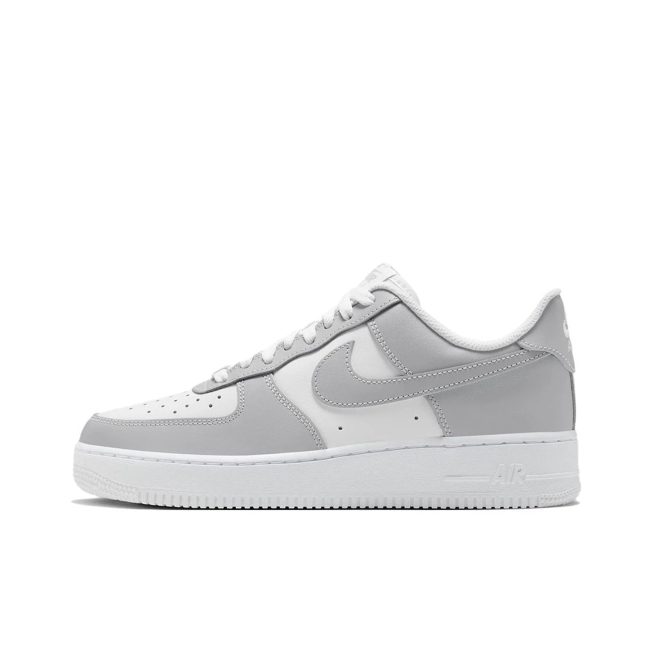 Nike Air Force 1 07 'Light Smoke Grey White' FD9763-101
Nike Air Force 1 07 'Light Smoke Grey White' FD9763-101