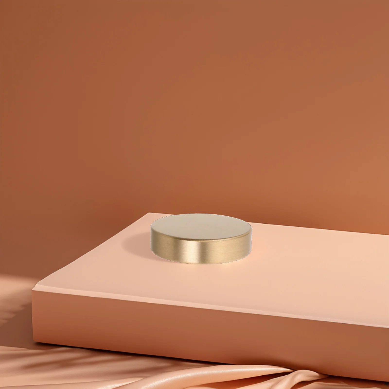 Brass Paperweight Round Finish Heavy Duty for Calligraphy Practice Writing Painting Home Office Study Decor Use
Brass Paperweight Round Finish Heavy Duty for Calligraphy Practice Writing Painting Home Office Study Decor Use