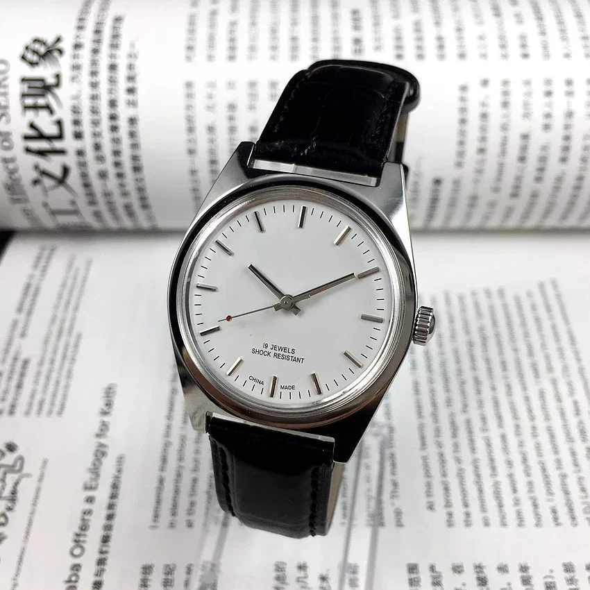 7120 type white-faced all-steel shockproof manual mechanical men's watch with a diameter of 37mm
7120 type white-faced all-steel shockproof manual mechanical men's watch with a diameter of 37mm