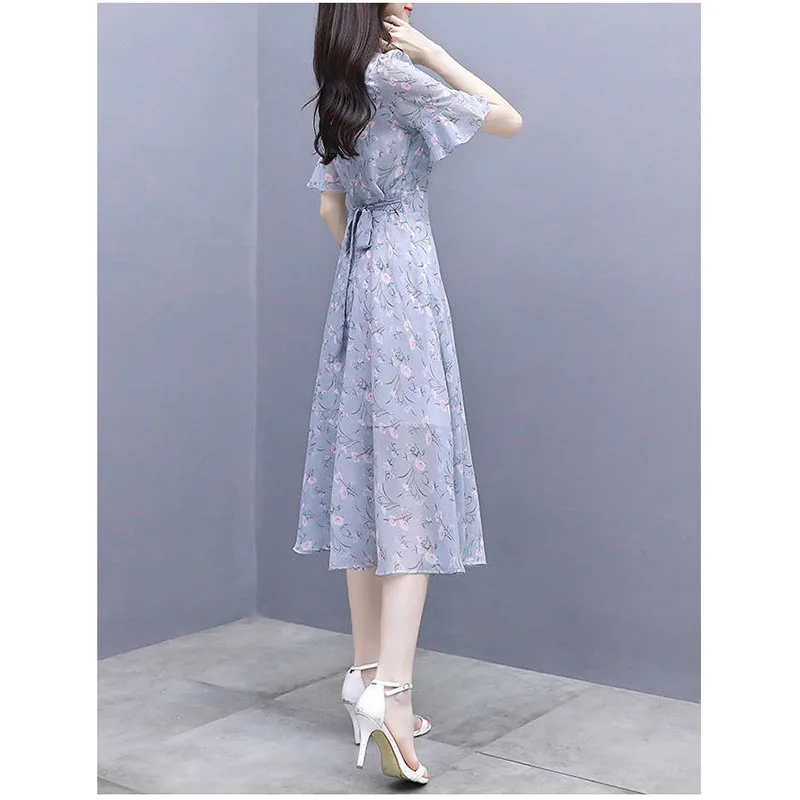Ice Silk Slim Waist Dress French Goddess Style Summer 2024 New Arrival Women's Fashion Elegant Gown
Ice Silk Slim Waist Dress French Goddess Style Summer 2024 New Arrival Women's Fashion Elegant Gown