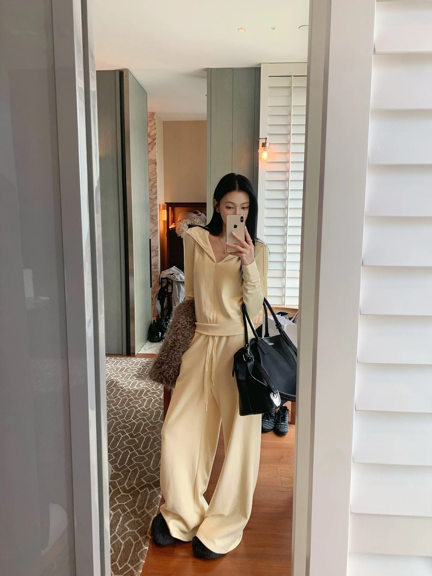 Warm Fce Knitted Set Women's Winter Casual Long Pants Hoodie Top High Waist Comfortable Long Sve Faion Korean Sle
Warm Fce Knitted Set Women's Winter Casual Long Pants Hoodie Top High Waist Comfortable Long Sve Faion Korean Sle