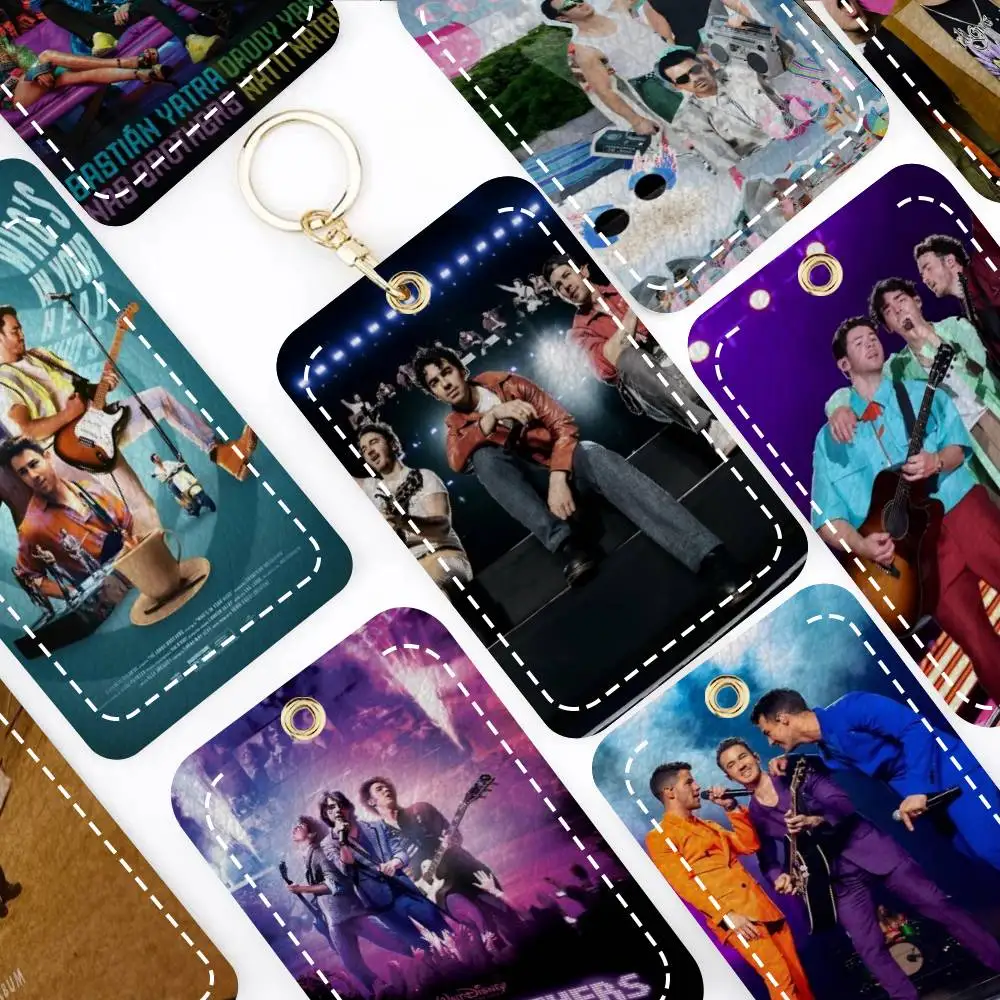 Держатель для карт Band J-JONAS B-BROTHERS, подходит для кредитных и проездных карт, прямоугольный брелок из мягкой кожи, защитный чехол для ключей
Держатель для карт Band J-JONAS B-BROTHERS, подходит для кредитных и проездных карт, прямоугольный брелок из мягкой кожи, защитный чехол для ключей