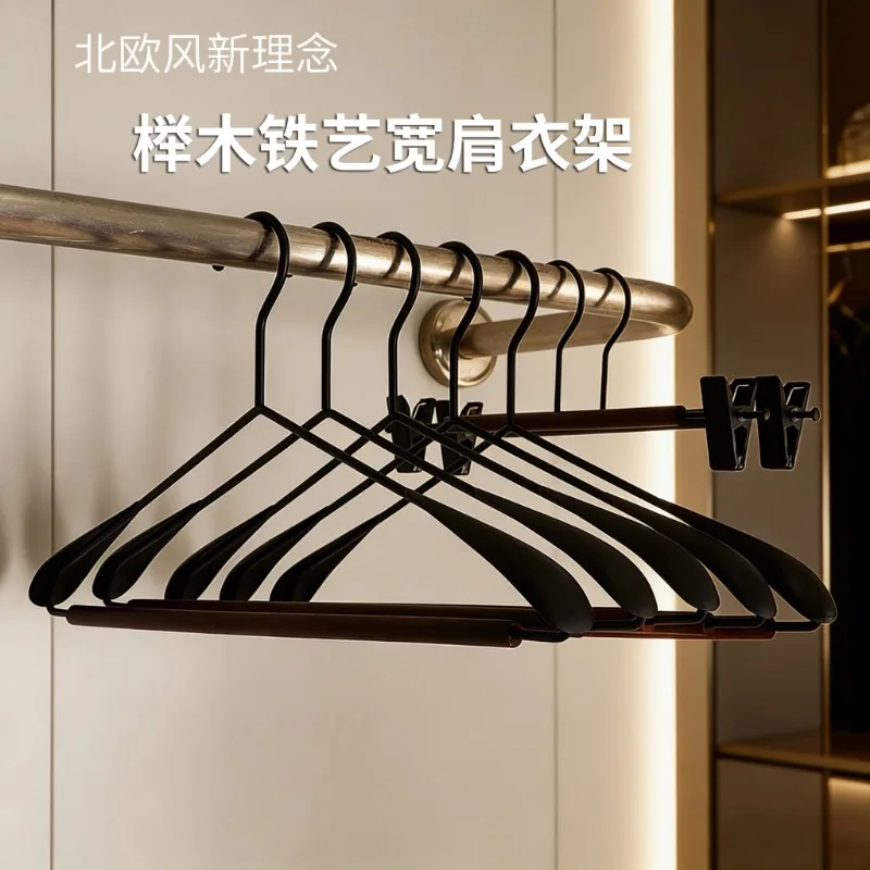 3PCS/5PCS High-end Light Luxury Wooden Iron Hanger,Wide Shoulder Design,Ideal for Bedroom Wardrobe,B&B and Hotel Clothes Hanging
3PCS/5PCS High-end Light Luxury Wooden Iron Hanger,Wide Shoulder Design,Ideal for Bedroom Wardrobe,B&B and Hotel Clothes Hanging