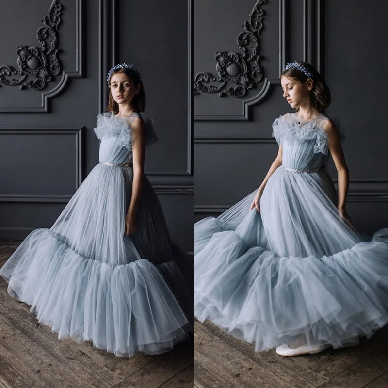 Elegant Princess A-Line Sleeveless Flower Girl Dress For Wedding 2023 Tulle Ruffles Toddler Birthday Party First Communion Gowns
Elegant Princess A-Line Sleeveless Flower Girl Dress For Wedding 2023 Tulle Ruffles Toddler Birthday Party First Communion Gowns