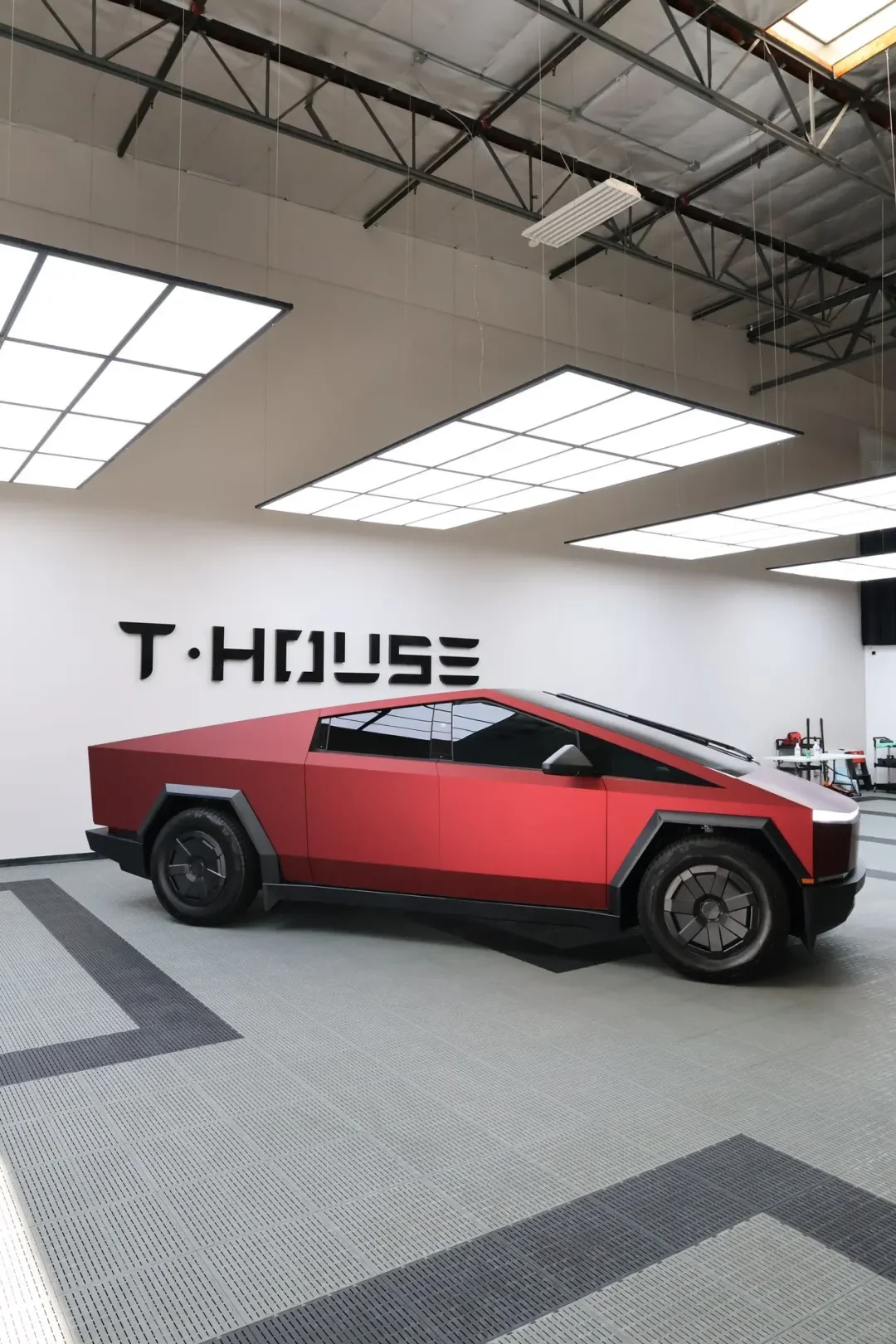 PPF Car Paint Protection Film Clear Bra Decal Anti-Scratch TPU Invisible Body Sticker Accessorie For Tesla Cybertruck 2024 Matte
PPF Car Paint Protection Film Clear Bra Decal Anti-Scratch TPU Invisible Body Sticker Accessorie For Tesla Cybertruck 2024 Matte