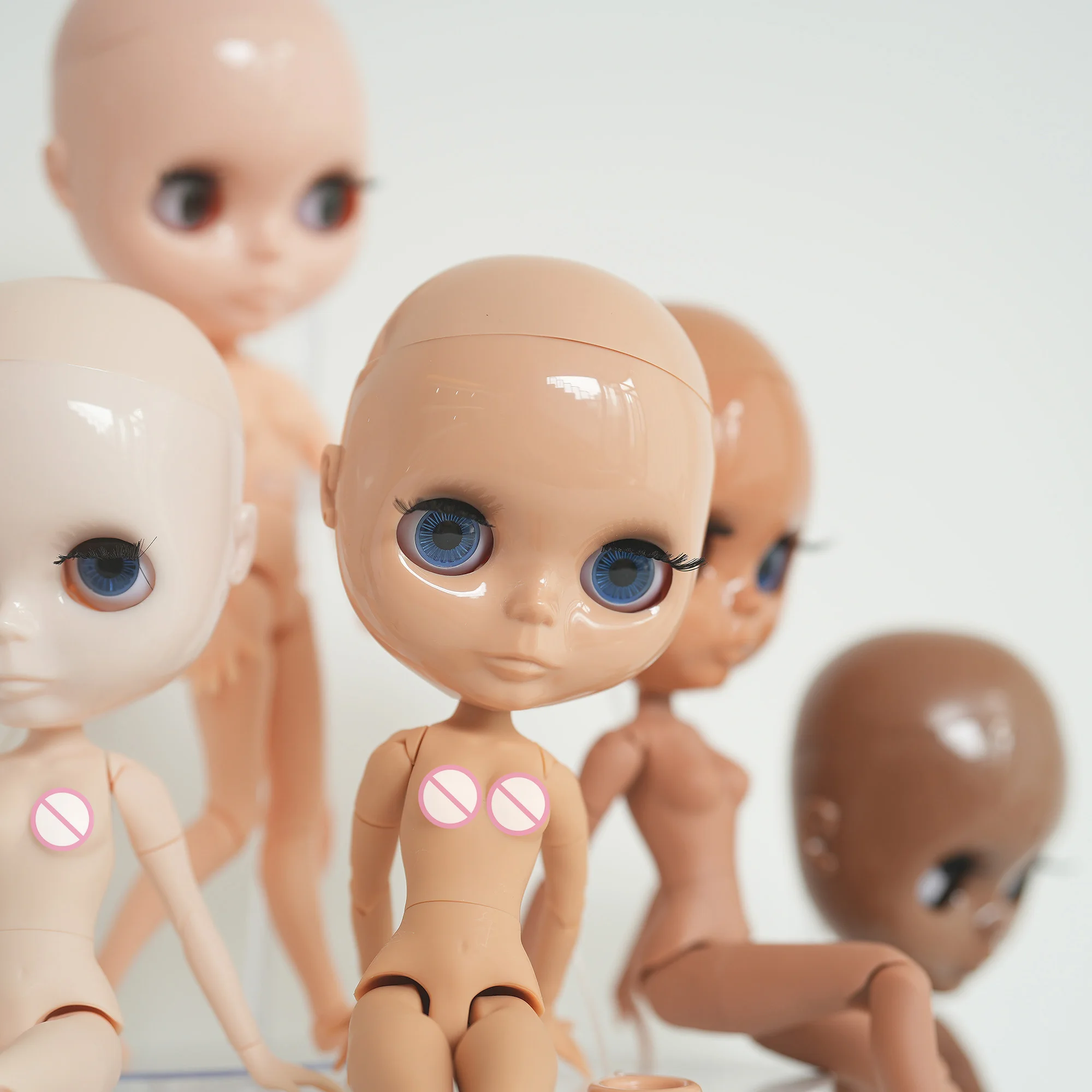 Blyth Doll 19 DIY Articulated Joints Raw Unpainted Body Practice Figure for Makeup And Modification Beginners
Blyth Doll 19 DIY Articulated Joints Raw Unpainted Body Practice Figure for Makeup And Modification Beginners