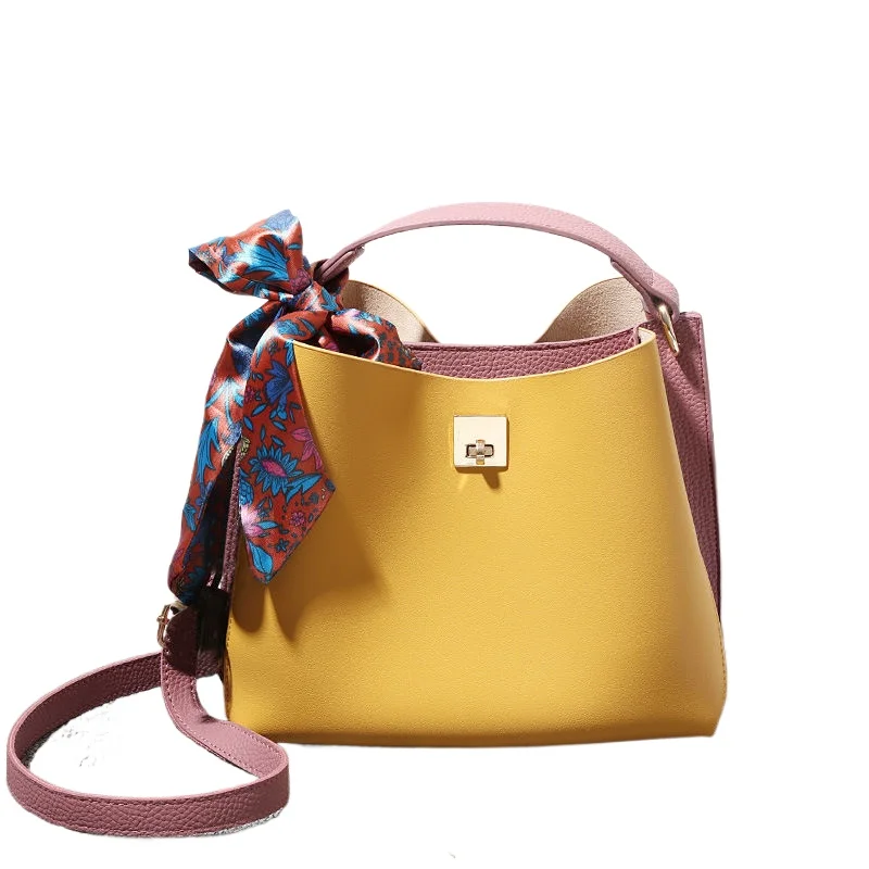 The New Trendy Women's Bag Korean Version of Women's Light Luxury Fresh and Fashionable Shoulder Messenger Bag Is Simple Casual
The New Trendy Women's Bag Korean Version of Women's Light Luxury Fresh and Fashionable Shoulder Messenger Bag Is Simple Casual