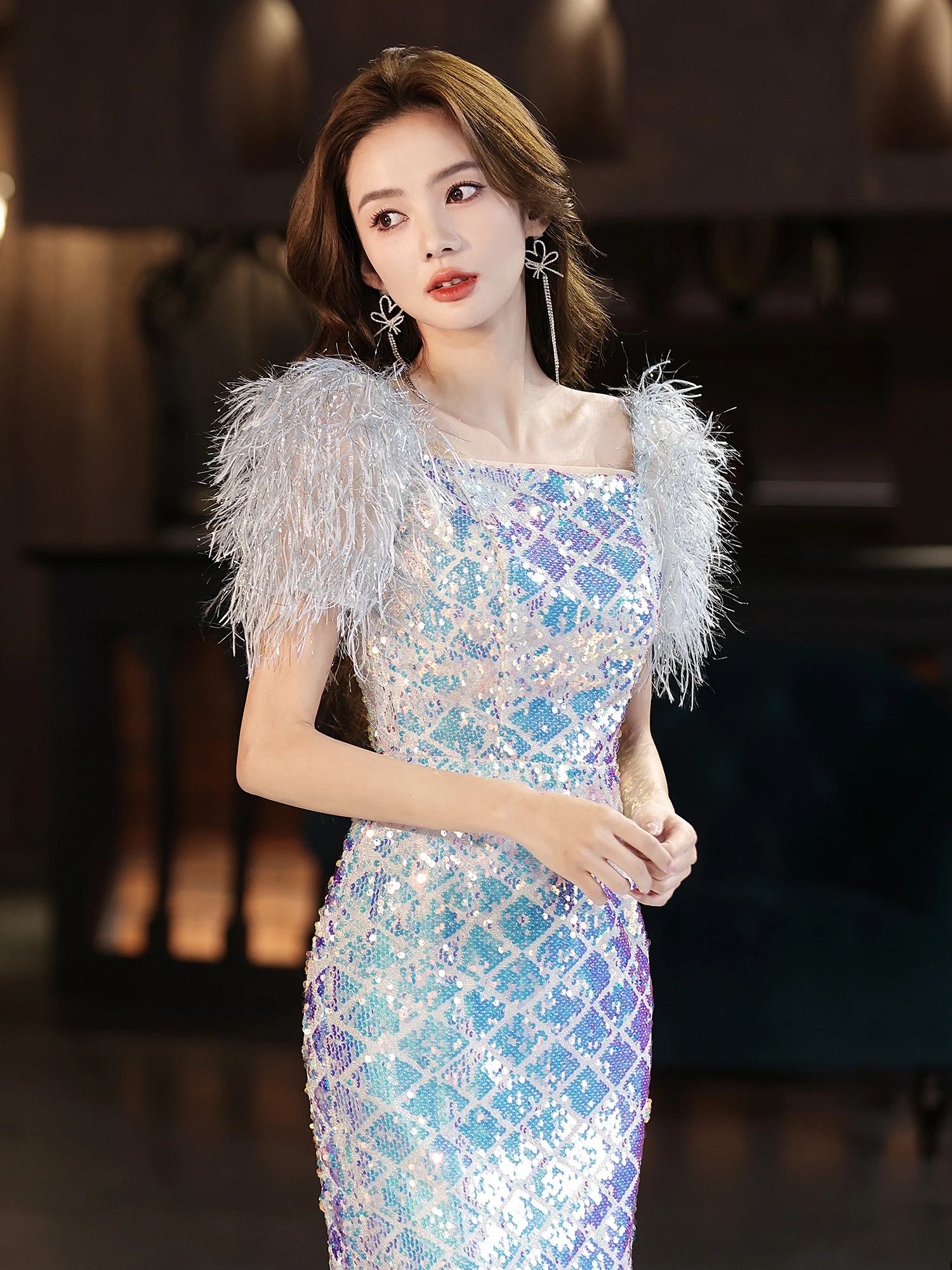 Blue Evening Gown Women's 2026 New High-End Feeling Ball Ele Fla Year Conference Host Fi Tail Sparkling Sequin
Blue Evening Gown Women's 2026 New High-End Feeling Ball Ele Fla Year Conference Host Fi Tail Sparkling Sequin