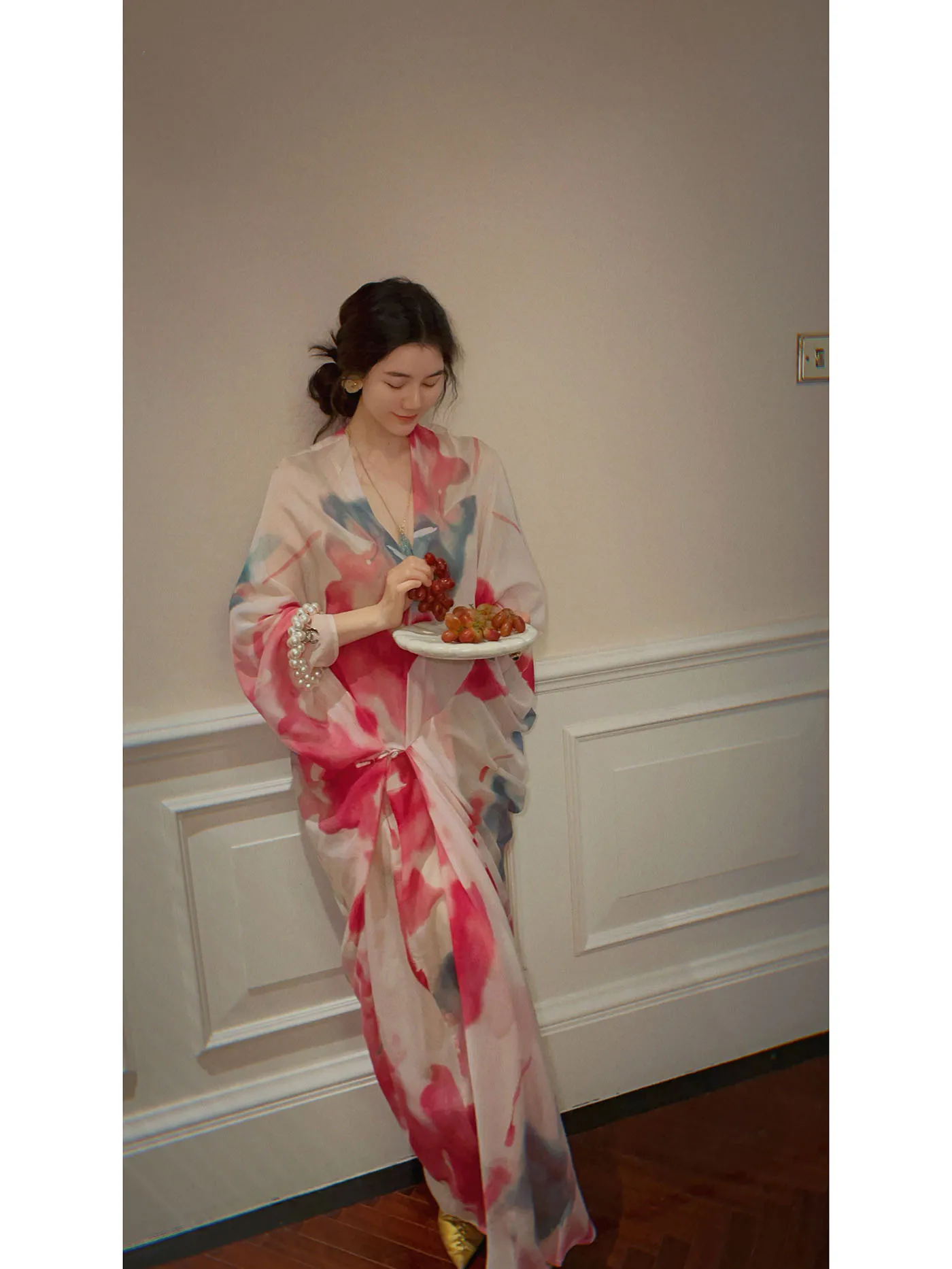 Yanyan Pink Floral Diffusion New Chinese Style Long Dress Elegant Gentle National Trend Irregular Skirt Long Sleeve Silk Dress
Yanyan Pink Floral Diffusion New Chinese Style Long Dress Elegant Gentle National Trend Irregular Skirt Long Sleeve Silk Dress