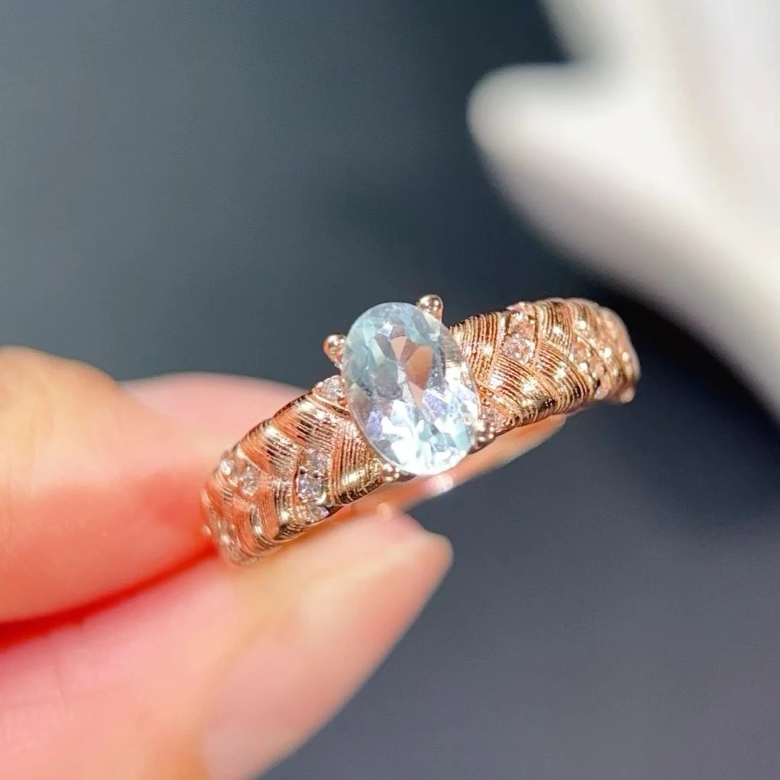 Natural Topaz Ring 925 Sterling Silver Rose Gold Plated Oval Blue Gemstone Twisted Band Micro Pave CZ with Certificate for Women
Natural Topaz Ring 925 Sterling Silver Rose Gold Plated Oval Blue Gemstone Twisted Band Micro Pave CZ with Certificate for Women