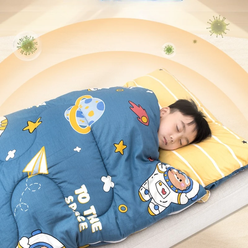 Elementary school students lunch break sleeping bag medium and large children cotton outdoor camping portable quilt school
Elementary school students lunch break sleeping bag medium and large children cotton outdoor camping portable quilt school