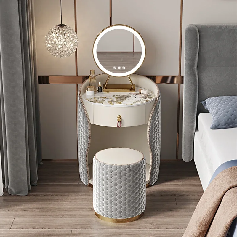 Modern Mirror Dresser Drawers Storage Minimal Metal Hotel Makeup Table Bedroom Velvet Women Dresser Furniture
Modern Mirror Dresser Drawers Storage Minimal Metal Hotel Makeup Table Bedroom Velvet Women Dresser Furniture