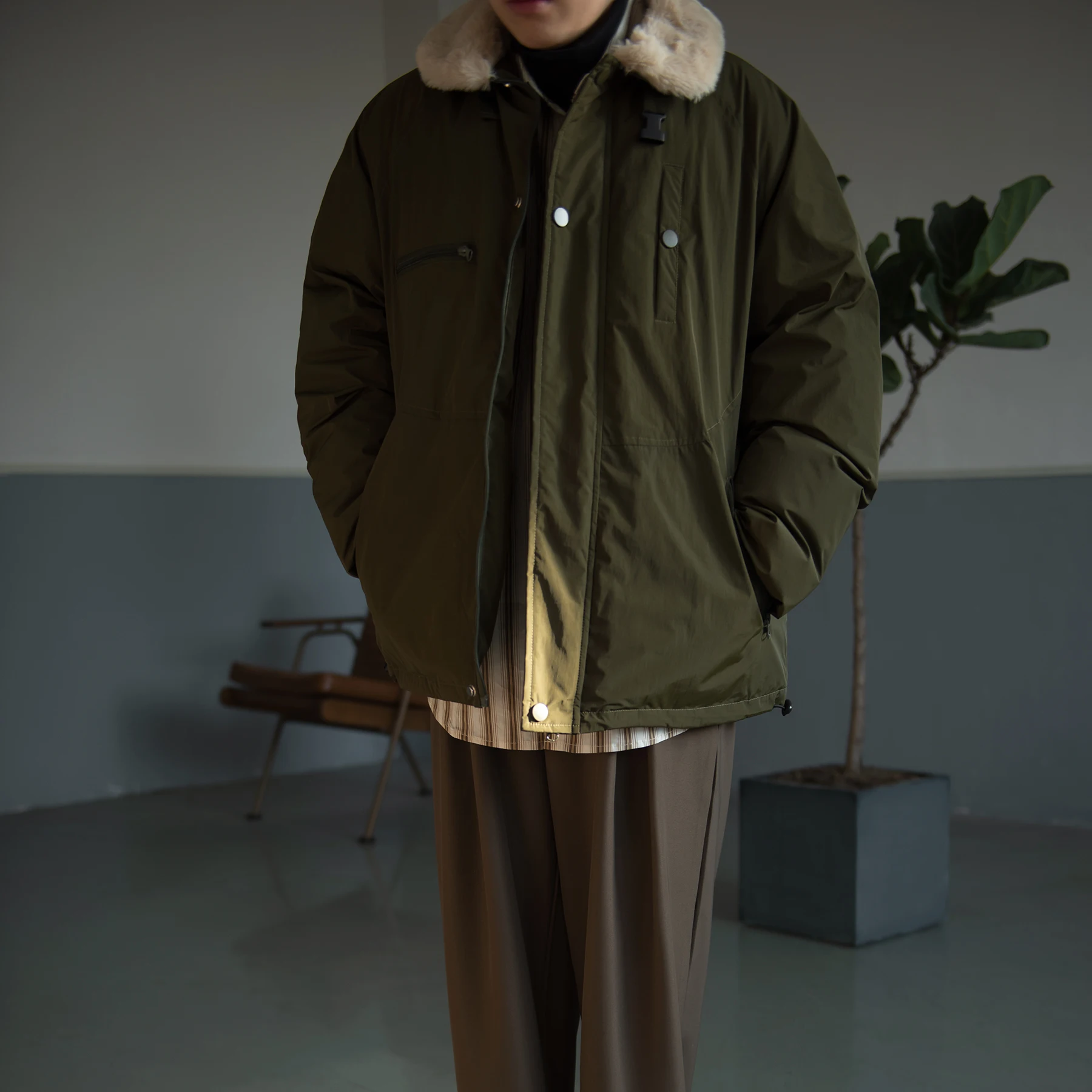 Женская зимняя утепленная куртка InOurTime с воротником, хлопковая, в американском ретро-стиле, с множеством карманов, рабочая одежда, утолщенная, с длинными рукавами, на молнии
Женская зимняя утепленная куртка InOurTime с воротником, хлопковая, в американском ретро-стиле, с множеством карманов, рабочая одежда, утолщенная, с длинными рукавами, на молнии