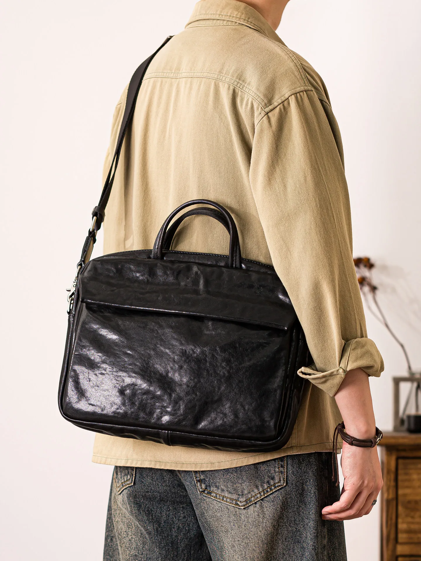 PNDME business casual vegetable tanned cowhide men's briefcase fashion designer handmade genuine leather black laptop handbag
PNDME business casual vegetable tanned cowhide men's briefcase fashion designer handmade genuine leather black laptop handbag