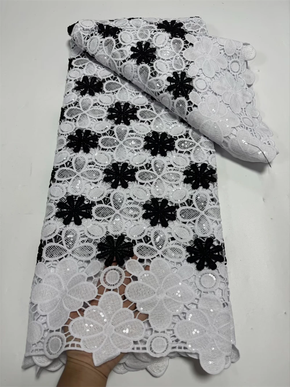 Черно-белый гипюровый шнур, кружевная вышивка, африканское французское кружево с блестками, женское платье, кружевной материал, 5 ярдов
Черно-белый гипюровый шнур, кружевная вышивка, африканское французское кружево с блестками, женское платье, кружевной материал, 5 ярдов