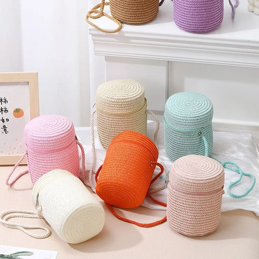Portable Handmade Kids Straw Bag Woven Cylinder Shape Crossbody Bag Flower Bucket Handbag for Children Girls
Portable Handmade Kids Straw Bag Woven Cylinder Shape Crossbody Bag Flower Bucket Handbag for Children Girls