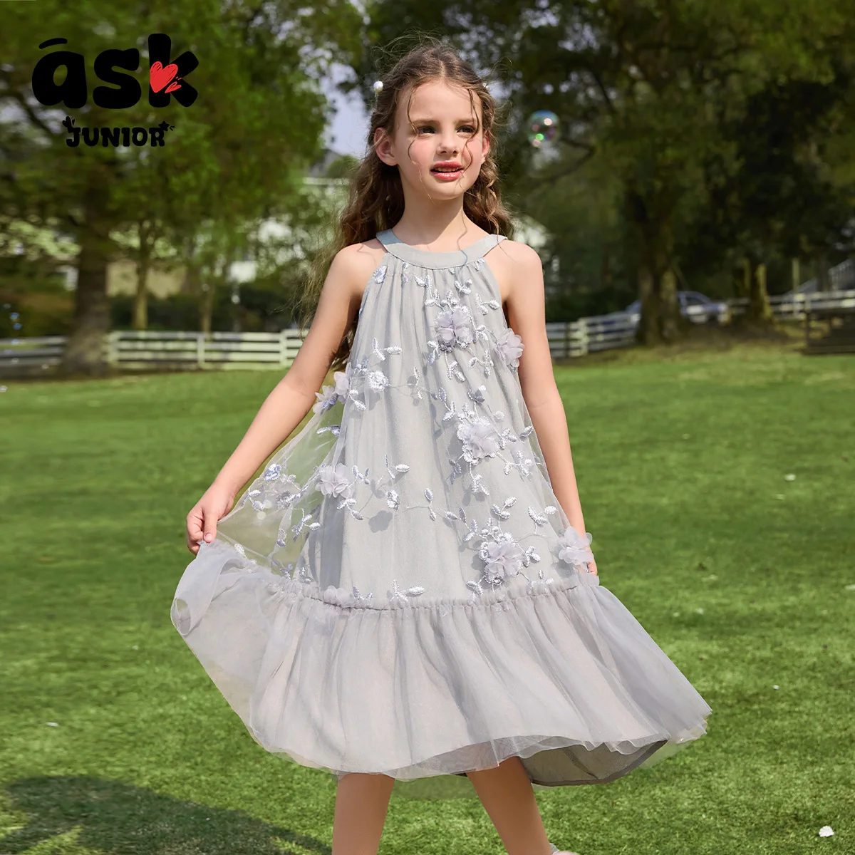 Ask Junior Children Summer Girls Three-dimensional Flower Mesh Sleeveless Dress
Ask Junior Children Summer Girls Three-dimensional Flower Mesh Sleeveless Dress