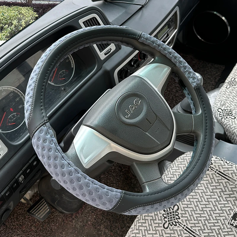 Ледяной шелк + кожаные чехлы на руль автомобиля, нескользящие для автомобиля, автобуса, грузовика 38, 40, 42, 45, 47 см, диаметр, автоматический чехол на руль
Ледяной шелк + кожаные чехлы на руль автомобиля, нескользящие для автомобиля, автобуса, грузовика 38, 40, 42, 45, 47 см, диаметр, автоматический чехол на руль