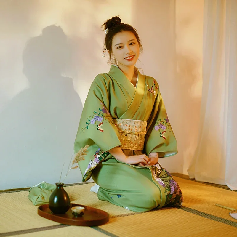 Women's Japanese Traditional Kimono Vintage Style Long Dress Green Color Formal Yukata Cosplay Costume Performing Dress
Women's Japanese Traditional Kimono Vintage Style Long Dress Green Color Formal Yukata Cosplay Costume Performing Dress