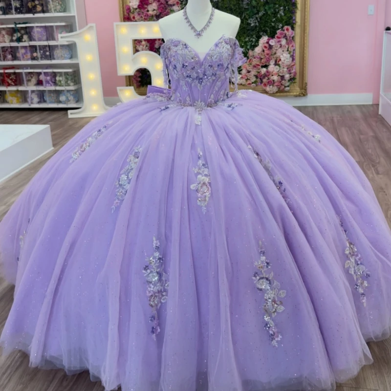 Lavender Shiny Ball Gown Quinceanera Dresses Sequin Applique Lace Beading Crystal Tull Bow Corset Off Shoulder Sweet 16 Dress
Lavender Shiny Ball Gown Quinceanera Dresses Sequin Applique Lace Beading Crystal Tull Bow Corset Off Shoulder Sweet 16 Dress