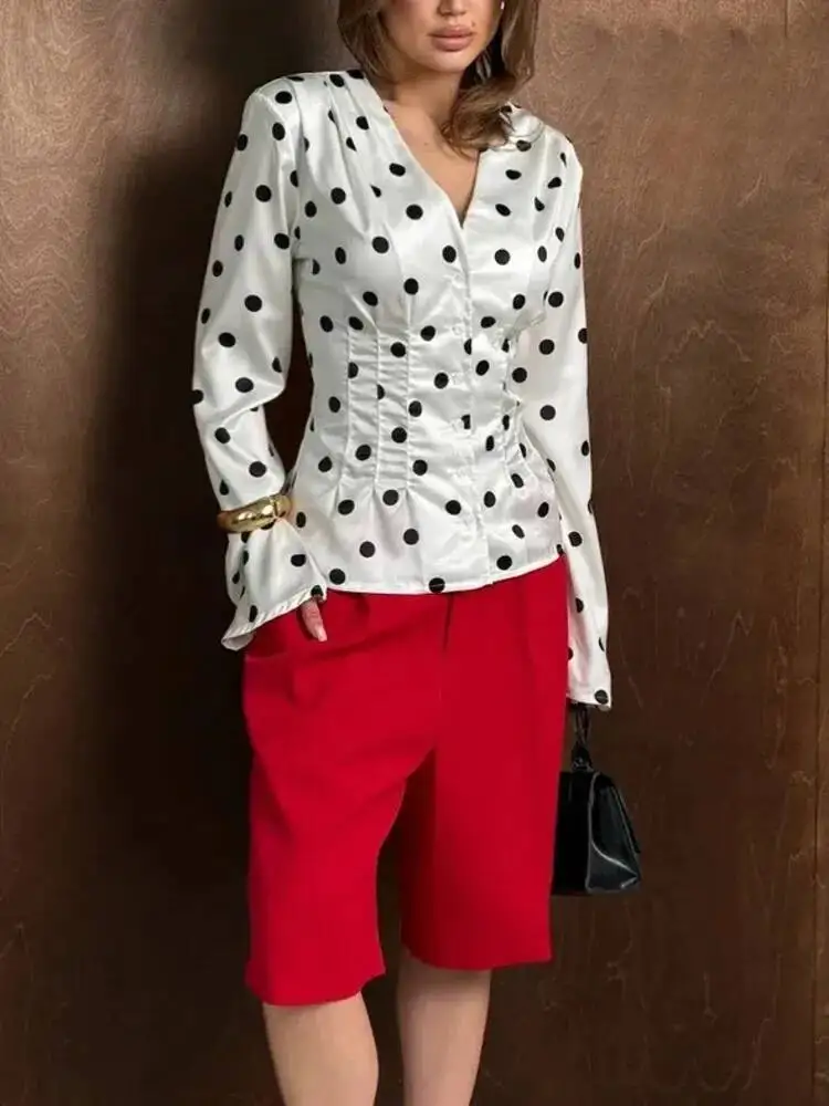 KT 2026 New Women Polka Dot Satin Top V Neck Flare Sleeve Button Front Ruched Waist Fitted White Elegant Vintage Blouse
KT 2026 New Women Polka Dot Satin Top V Neck Flare Sleeve Button Front Ruched Waist Fitted White Elegant Vintage Blouse