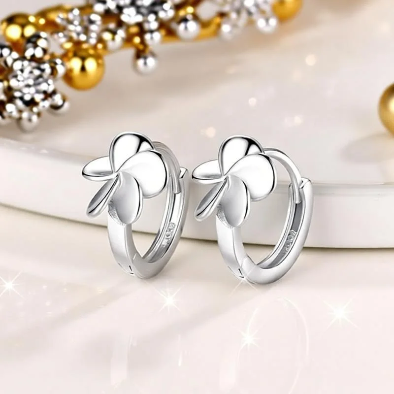 Exquisite 925 Sterling Silver Five Petal Flower Shape Metal Hoop Earrings for Woman Girls Wedding Engagement Party Jewelry Gifts
Exquisite 925 Sterling Silver Five Petal Flower Shape Metal Hoop Earrings for Woman Girls Wedding Engagement Party Jewelry Gifts