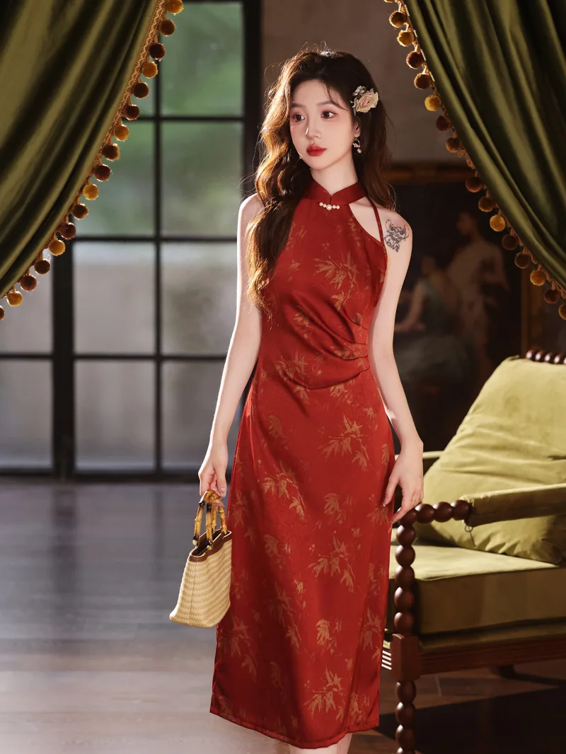new Chinese Qipao, Toast Dress, Year's Wedding, Luxury Feeling, Temperament, Slim Fit Morning Robe, Women's Engagement Clothes
new Chinese Qipao, Toast Dress, Year's Wedding, Luxury Feeling, Temperament, Slim Fit Morning Robe, Women's Engagement Clothes