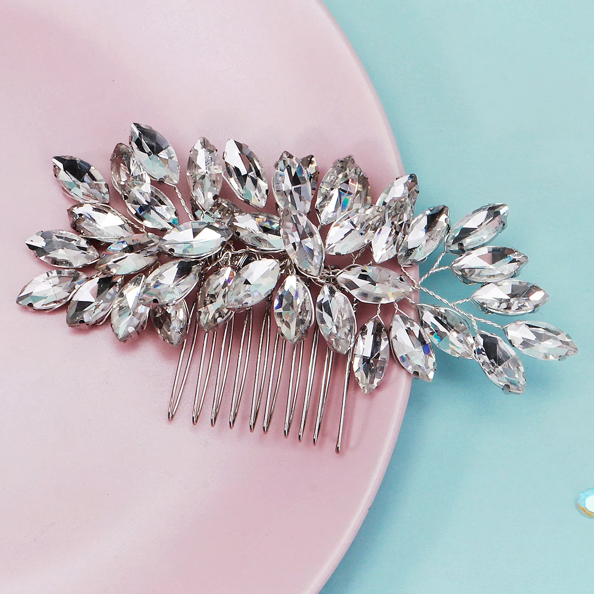 Silver Crystal Bridal Hair Comb Exquisite Rhinestone Leaf Handmade Bangs Hair Clip Headpiece Daily Headwear For Women
Silver Crystal Bridal Hair Comb Exquisite Rhinestone Leaf Handmade Bangs Hair Clip Headpiece Daily Headwear For Women