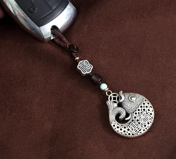 Sterling silver fish car key chain pendant creative high-end birthday holiday gift
Sterling silver fish car key chain pendant creative high-end birthday holiday gift