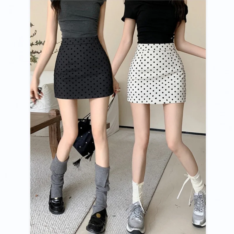 Polka Dot Skirt Women 2026 Summer High Waist A Line Hip Wrap Skirt Casual Stretch Versatile Daily Streetwear Elegant Outerwear
Polka Dot Skirt Women 2026 Summer High Waist A Line Hip Wrap Skirt Casual Stretch Versatile Daily Streetwear Elegant Outerwear