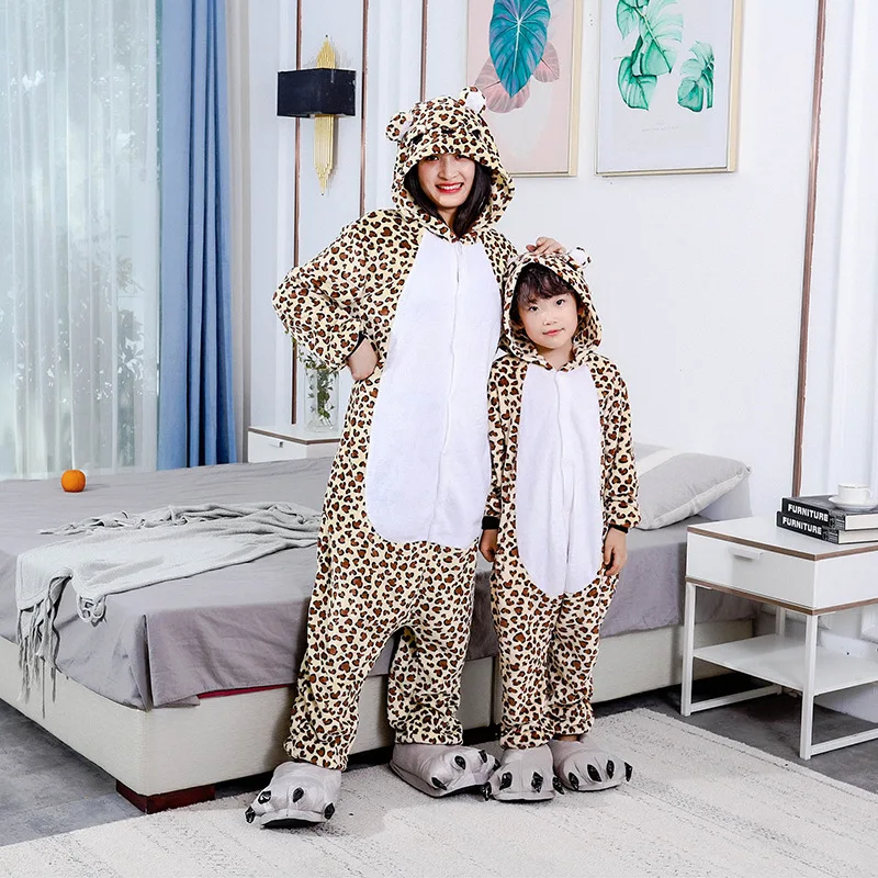 Adult Leopard Bear Onesie Pajamas Halloween Animal Cosplay Costume One Piece Sleepwear Homewear for Women Men Kid Anime Clothing
Adult Leopard Bear Onesie Pajamas Halloween Animal Cosplay Costume One Piece Sleepwear Homewear for Women Men Kid Anime Clothing