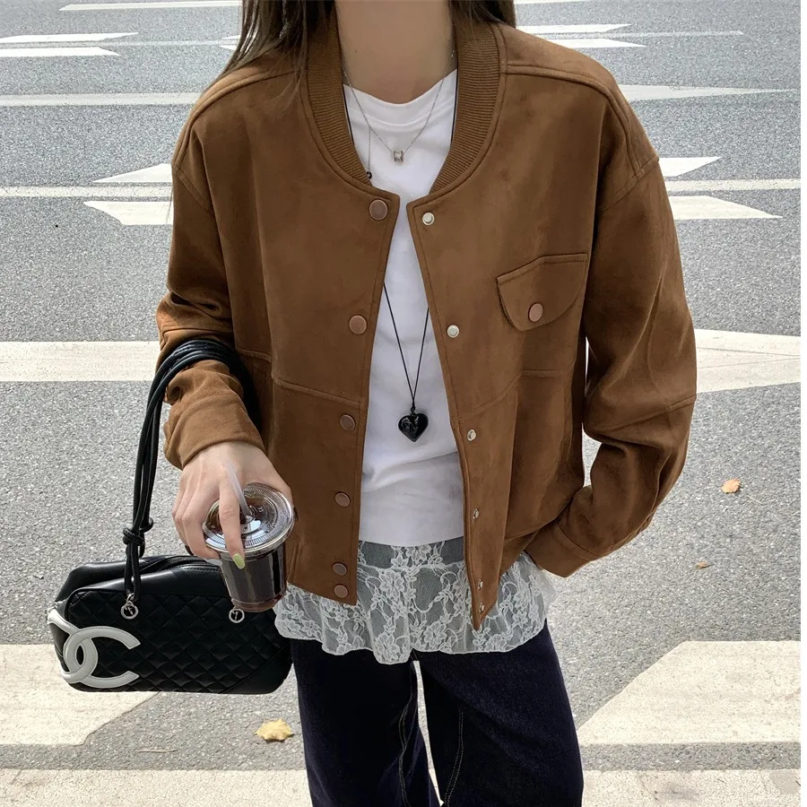 Шикарный женский замшевый джет, свободный повседневный винтажный утягивающий корейский универсальный простой топ с русалкой в стиле ретро
Шикарный женский замшевый джет, свободный повседневный винтажный утягивающий корейский универсальный простой топ с русалкой в стиле ретро