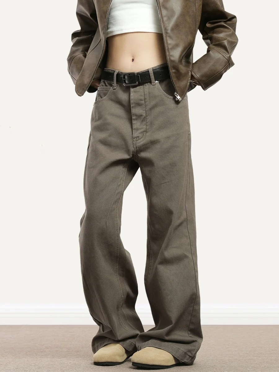 Джинсы из кофейно-коричневого цвета в стиле ретро, свободные прямые брюки, повседневные длинные брюки, осенние джинсы глубокого цвета с талией
Джинсы из кофейно-коричневого цвета в стиле ретро, свободные прямые брюки, повседневные длинные брюки, осенние джинсы глубокого цвета с талией