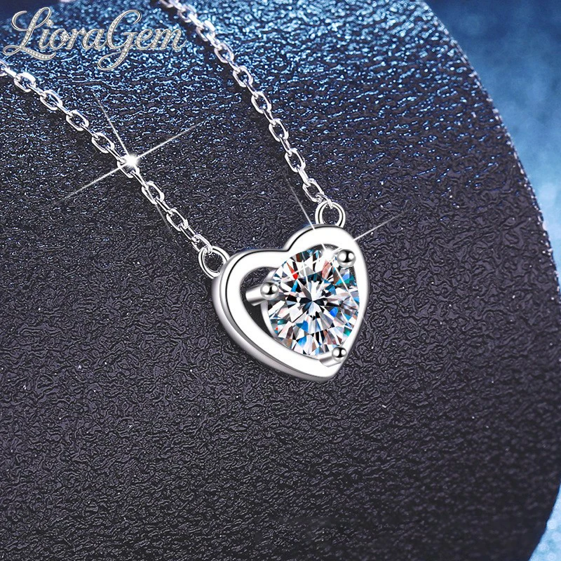 LioraGem Heart-shaped Single Diamond Pendant Moissanite Necklace, Simple and Versatile LOVE Clavicle Chain Platinum PT950 Stamp
LioraGem Heart-shaped Single Diamond Pendant Moissanite Necklace, Simple and Versatile LOVE Clavicle Chain Platinum PT950 Stamp