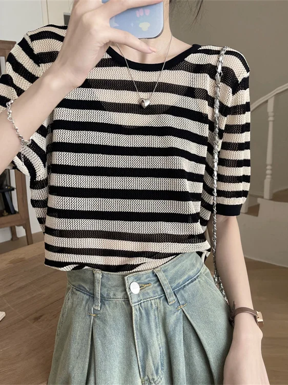 Spring Summer 2026 Women's Slim Fit T-Shirt Back Hollow out Pure Color Base Shirt Fashion Personality Anti-Aging Korean Style
Spring Summer 2026 Women's Slim Fit T-Shirt Back Hollow out Pure Color Base Shirt Fashion Personality Anti-Aging Korean Style