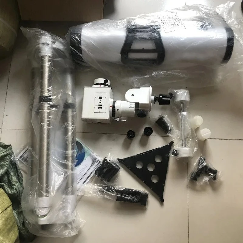 Clearance Sale! 102 1100 Refractometer Astronomical Telescope
Clearance Sale! 102 1100 Refractometer Astronomical Telescope