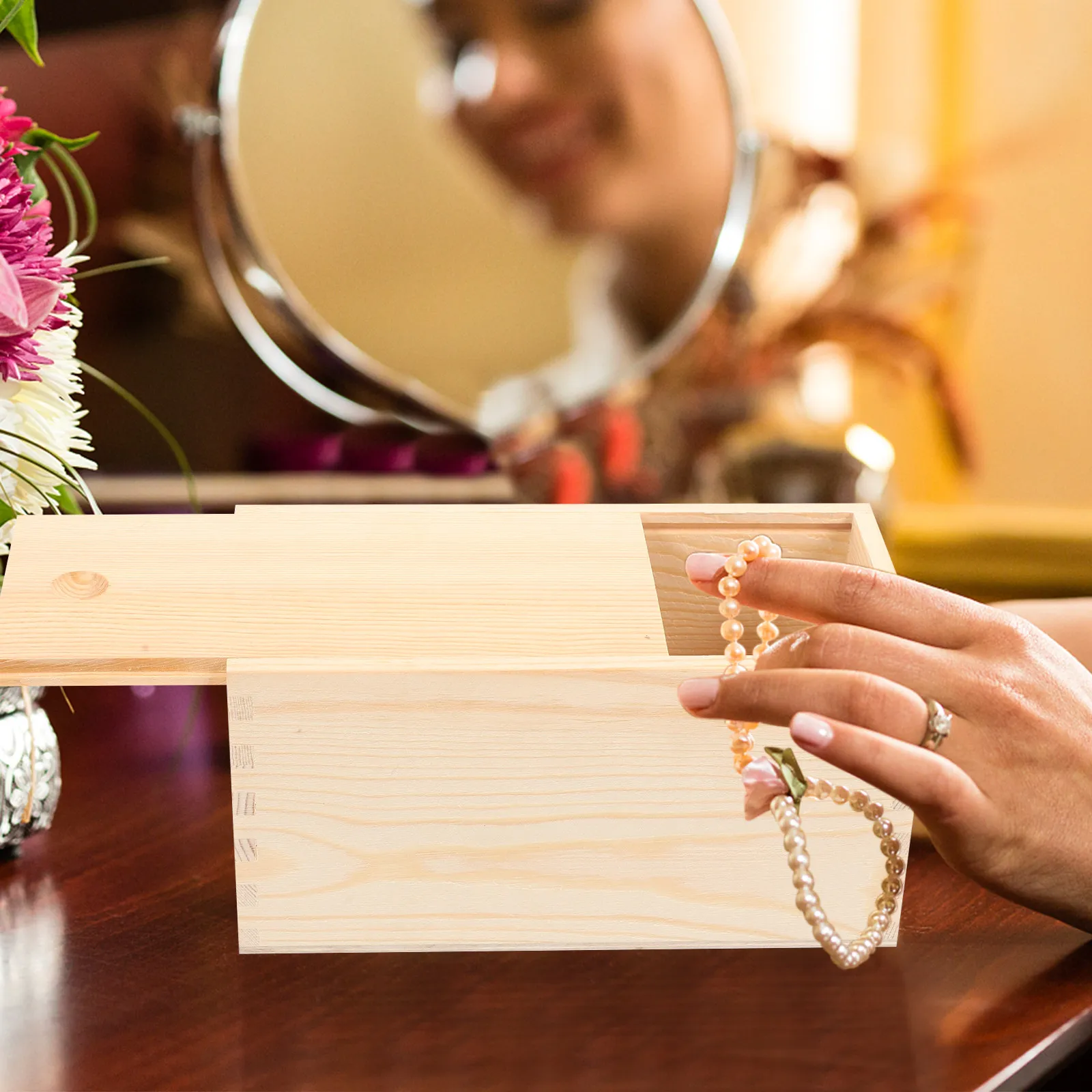 Wood Jewelry Box Portable Lightweight Vintage Style Jewelry Case Large Capacity Storage Organizer for Rings Bracelets Earrings
Wood Jewelry Box Portable Lightweight Vintage Style Jewelry Case Large Capacity Storage Organizer for Rings Bracelets Earrings