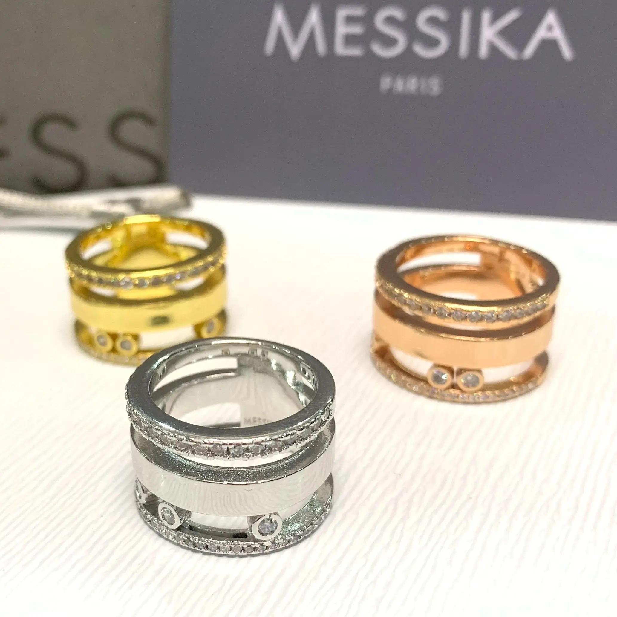 2024 New Sterling Silver s925D-VIBES Multi Ring Ring Exaggerates European and American Luxury Diamond Ring
2024 New Sterling Silver s925D-VIBES Multi Ring Ring Exaggerates European and American Luxury Diamond Ring