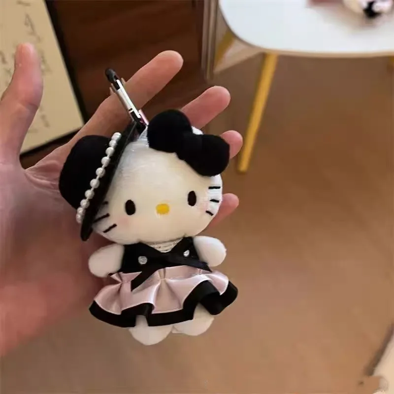 Trendy Fashion New Golden Satin Dress Hello Kitty Bag Pendant High-end Plush KT Pendant Keychain Accessories Birthday Gift
Trendy Fashion New Golden Satin Dress Hello Kitty Bag Pendant High-end Plush KT Pendant Keychain Accessories Birthday Gift